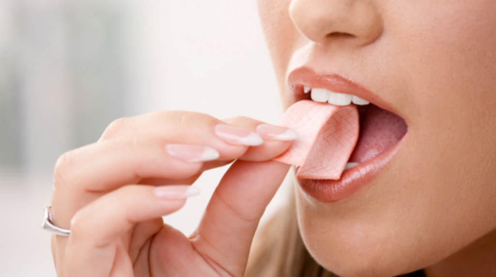 Eat chewing gum for reduce face fat